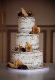 Semi Naked Cake