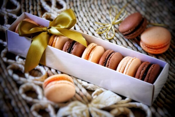 Coffret 8 Macarons - Edition Limitée des Fêtes de fin d'Année - RECONFORT – Image 2